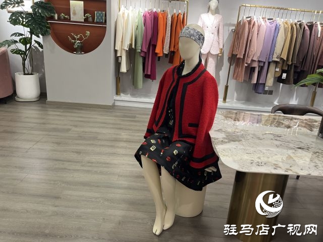 j9九游会真人游戏第一服装设计的魅力：体现个性品味 满足精神需求(图3)